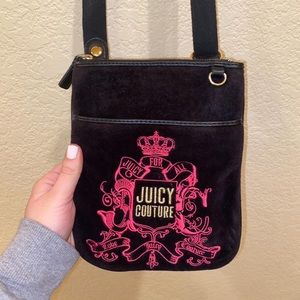 Y2K Juicy Couture cross body purse🖤